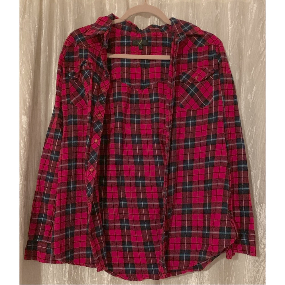 Cozy fall checkered sweater
